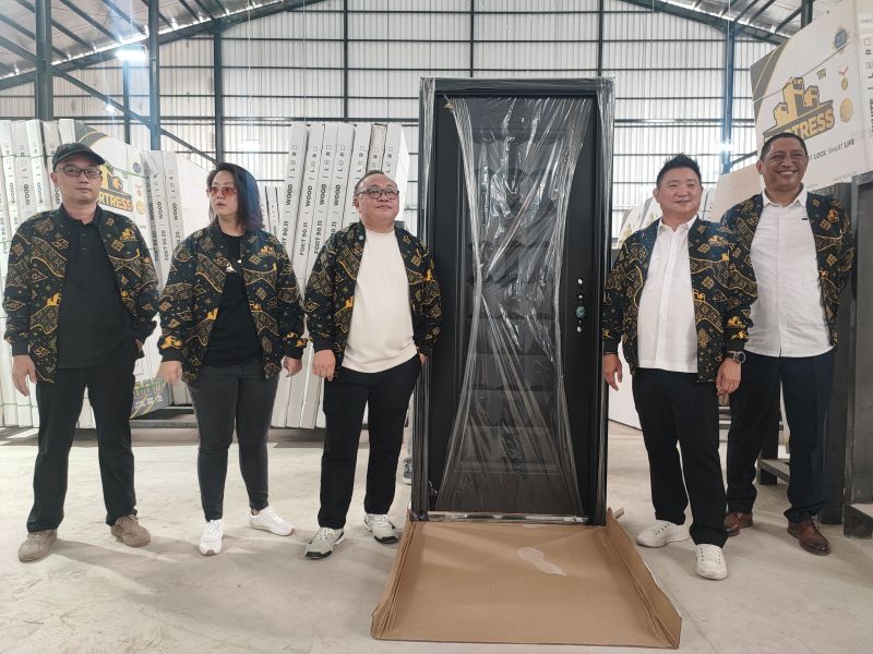 Bangun Pabrik Lokal di Tangerang, Fortress Hadirkan Pintu Baja Efisien untuk Hunian Modern