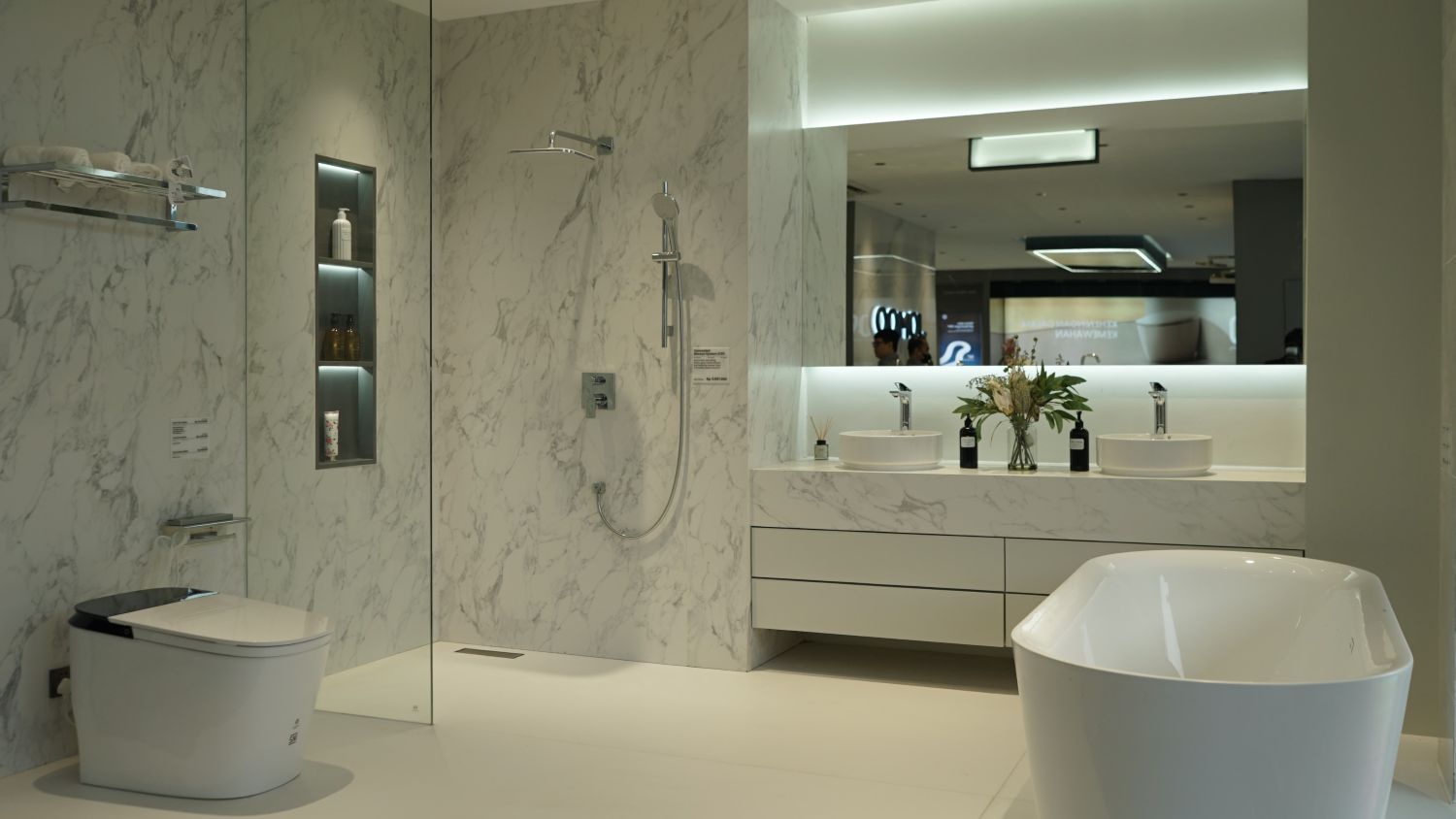 Showroom Smart Toilet JOMOO Resmi Dibuka di Jakarta: Solusi Kamar Mandi Pintar untuk Wanita, Anak, dan Keluarga