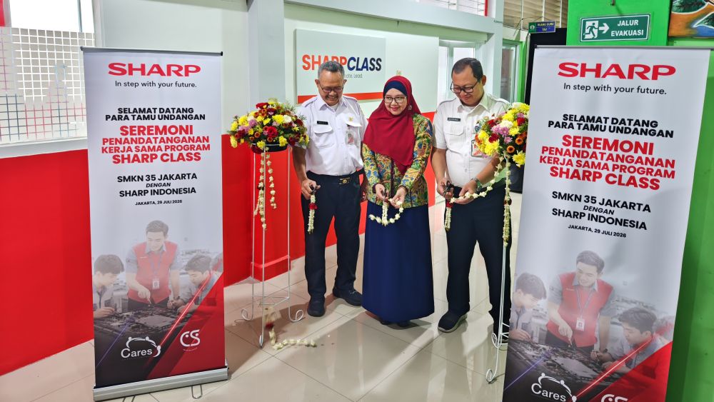 Asah Keahlian Siswa SMKN 35 Jakarta, Sharp Class Kembali Cetak Generasi Muda Siap Bersaing